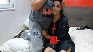 منى مصرية مشهورة مع عنتيل صعيدي نيك بلدي مصري جديد سكس مصري صوت واضح